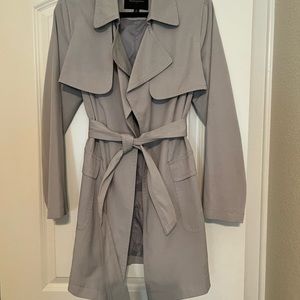 Banana Republic trench coat gray size M